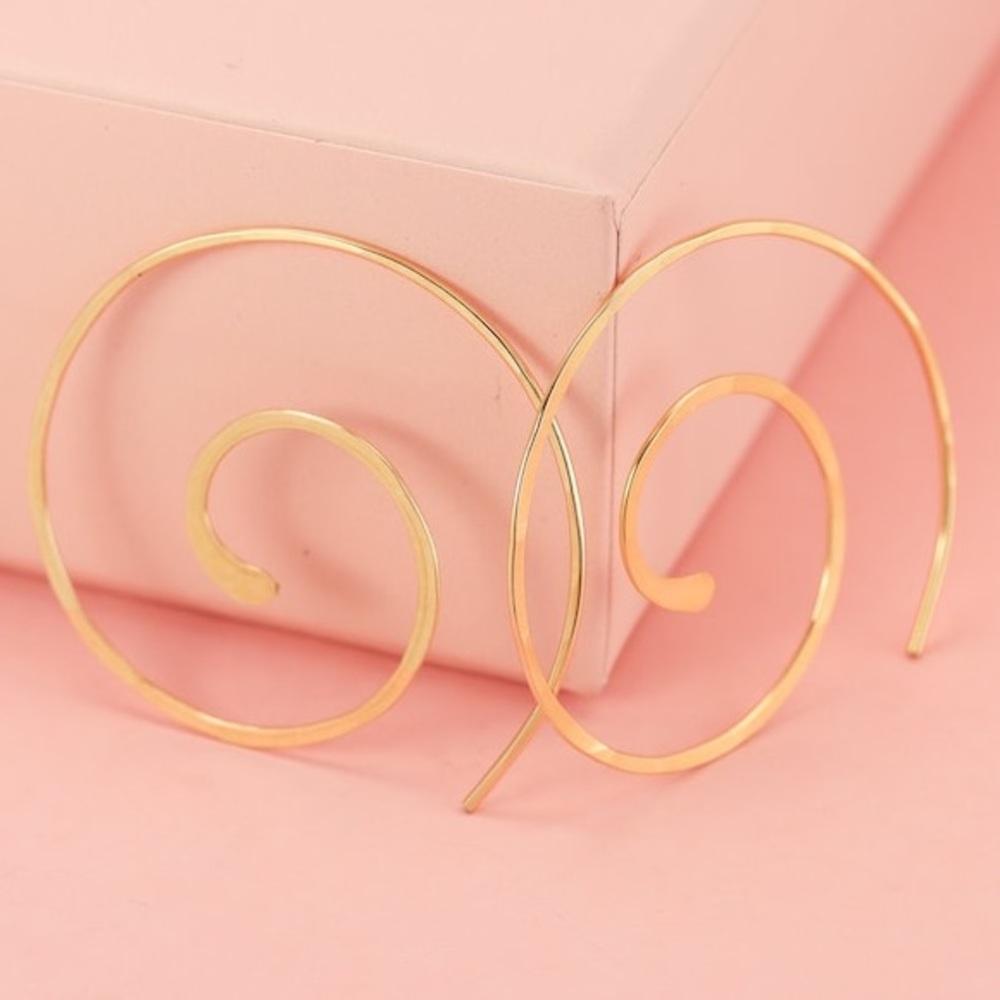 NWT. Pair of gold fill spiral hoops. 1.5” X 1.5”